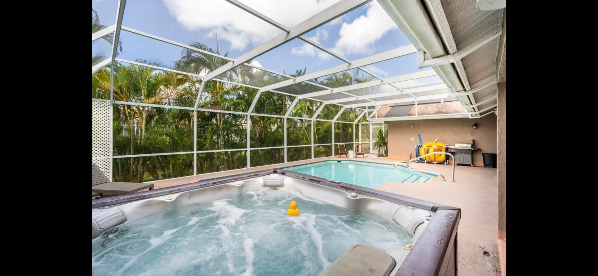 Siesta Key Home With Pool/Hot Tub 12 Min To Beach ساراسوتا المظهر الخارجي الصورة